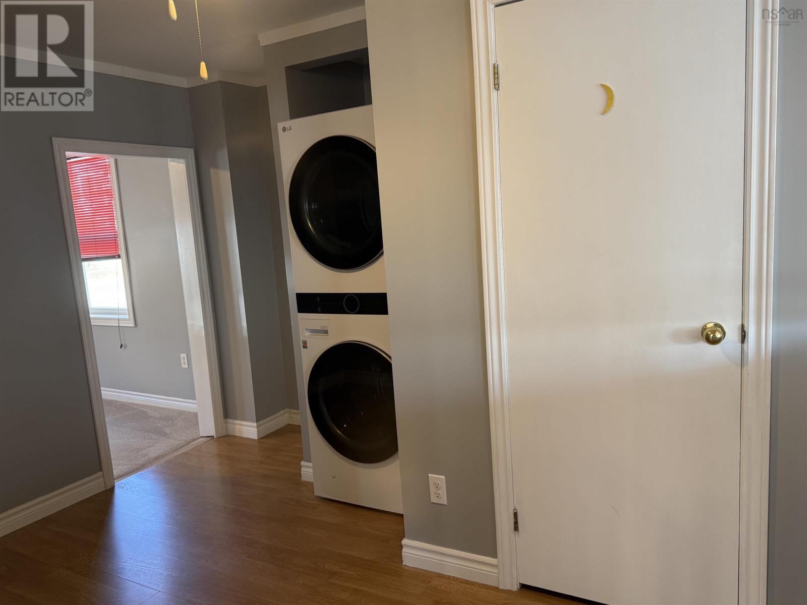 Property 44 of 48 of 239 High Street