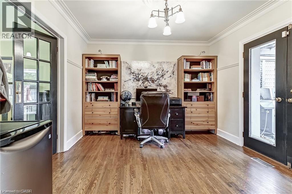 3021 LAKESHORE Road - 19