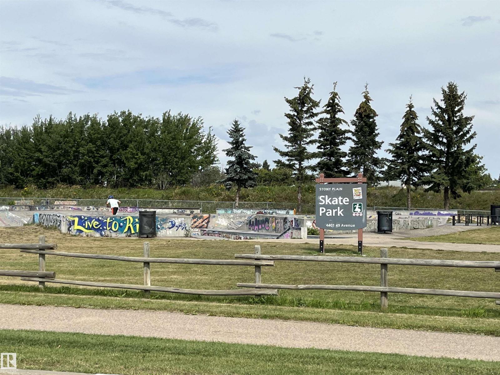 #201 57 BROWN ST, Stony Plain