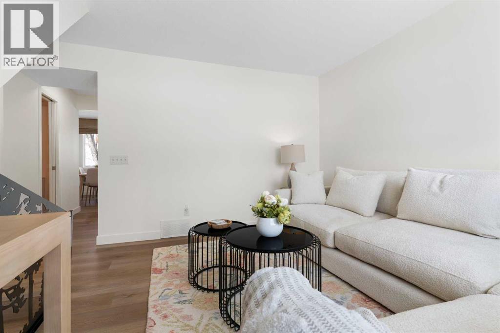 73 Glenbrook Crescent, Cochrane