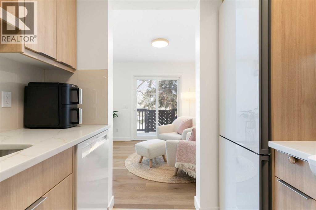 73 Glenbrook Crescent, Cochrane