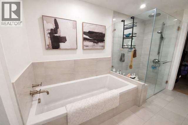 3306 3000 Ariva Drive, Kelowna