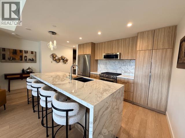 3306 3000 Ariva Drive, Kelowna