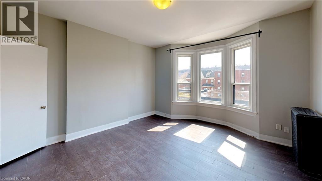 477 KING Street E Unit# 8