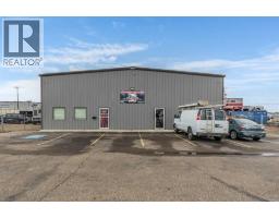 81 Brier Estates Way Nw, Medicine Hat, AB T1C0B2 Photo 31