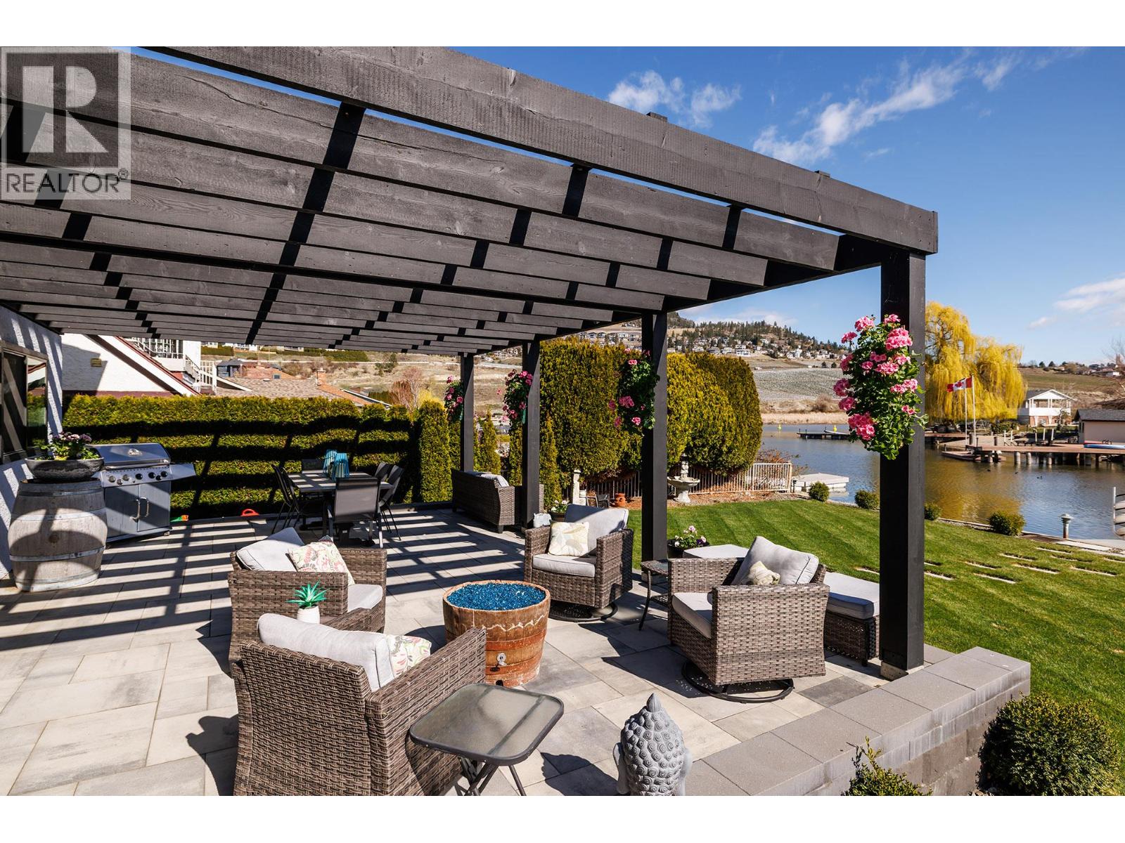  1404 Green Bay Road, West Kelowna