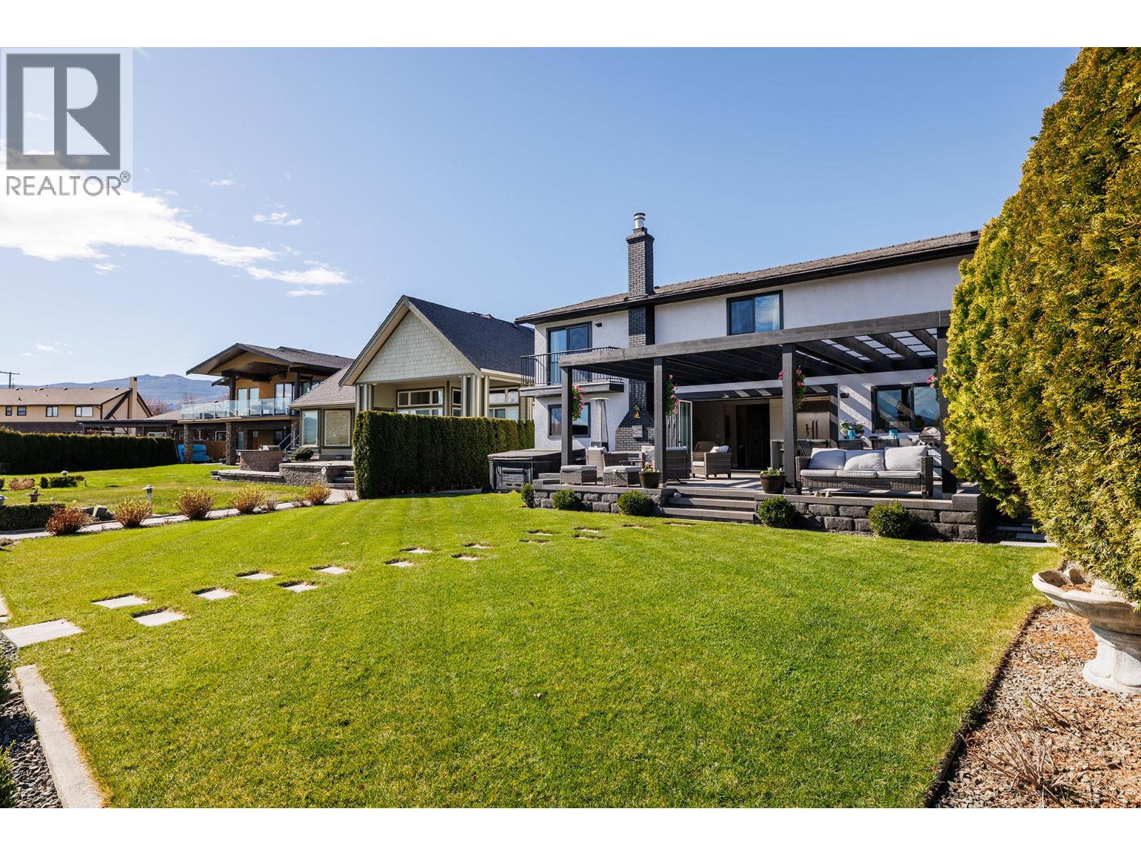  1404 Green Bay Road, West Kelowna
