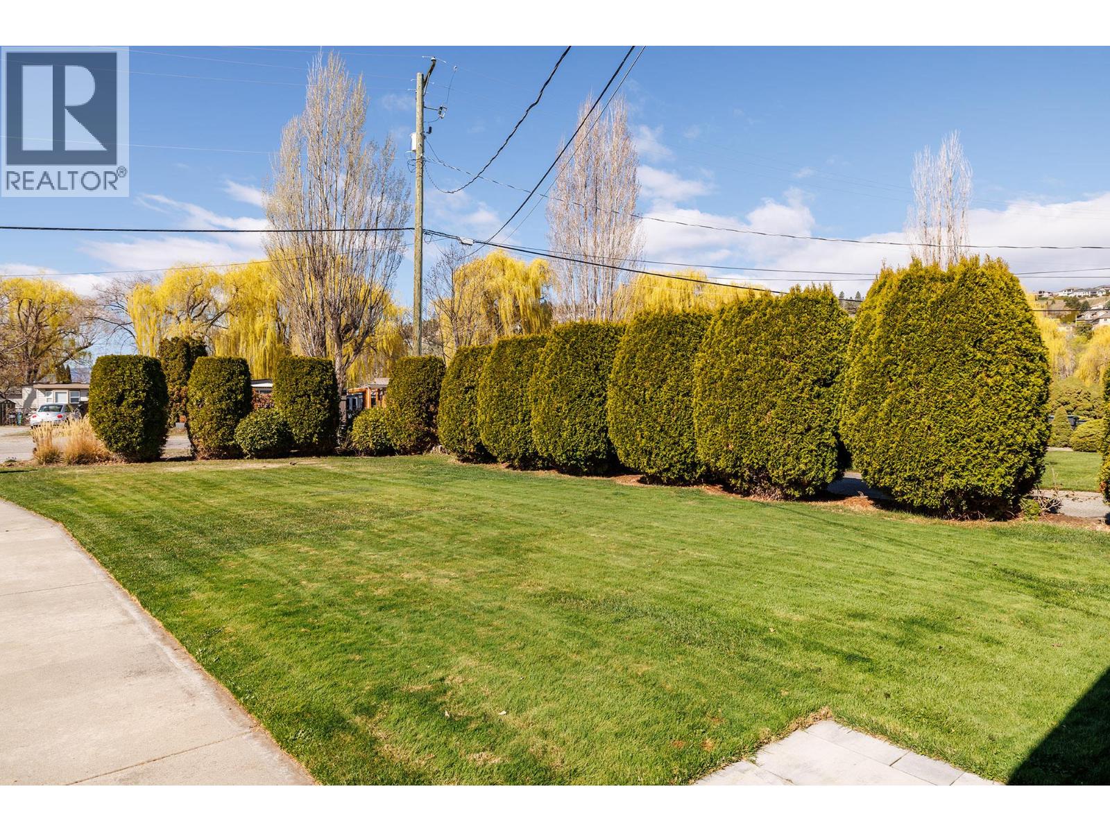  1404 Green Bay Road, West Kelowna