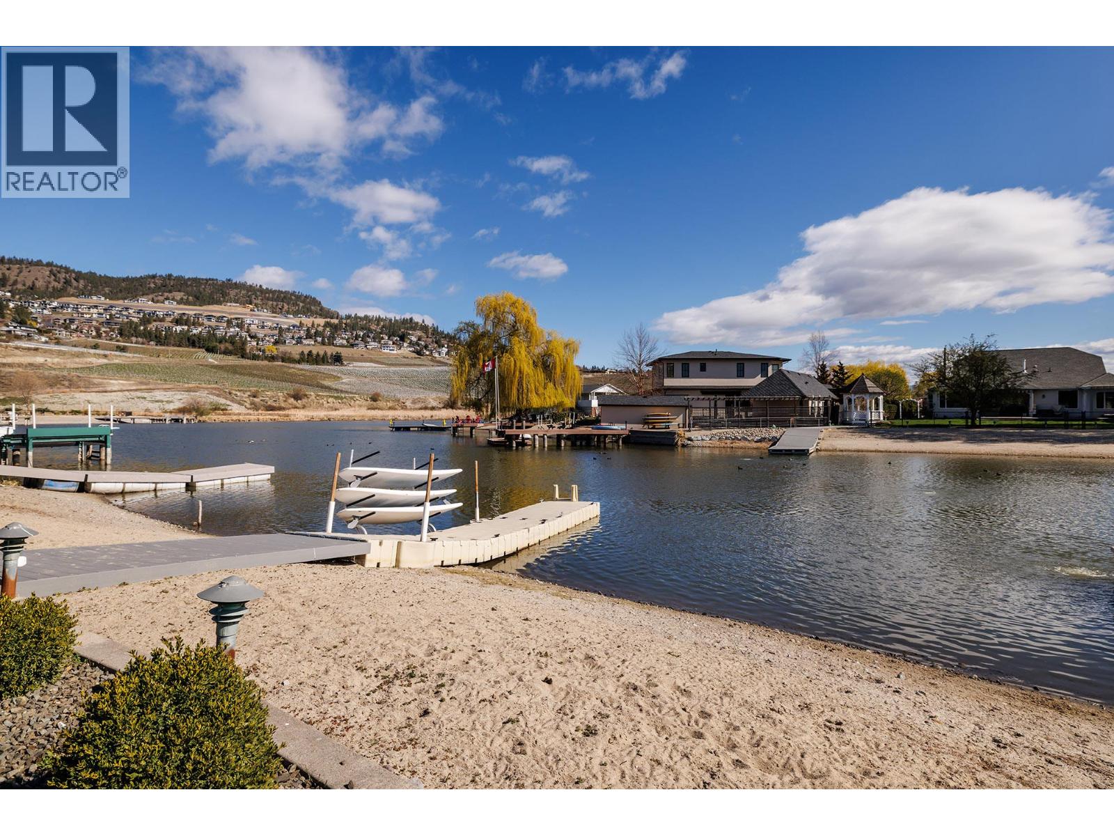  1404 Green Bay Road, West Kelowna