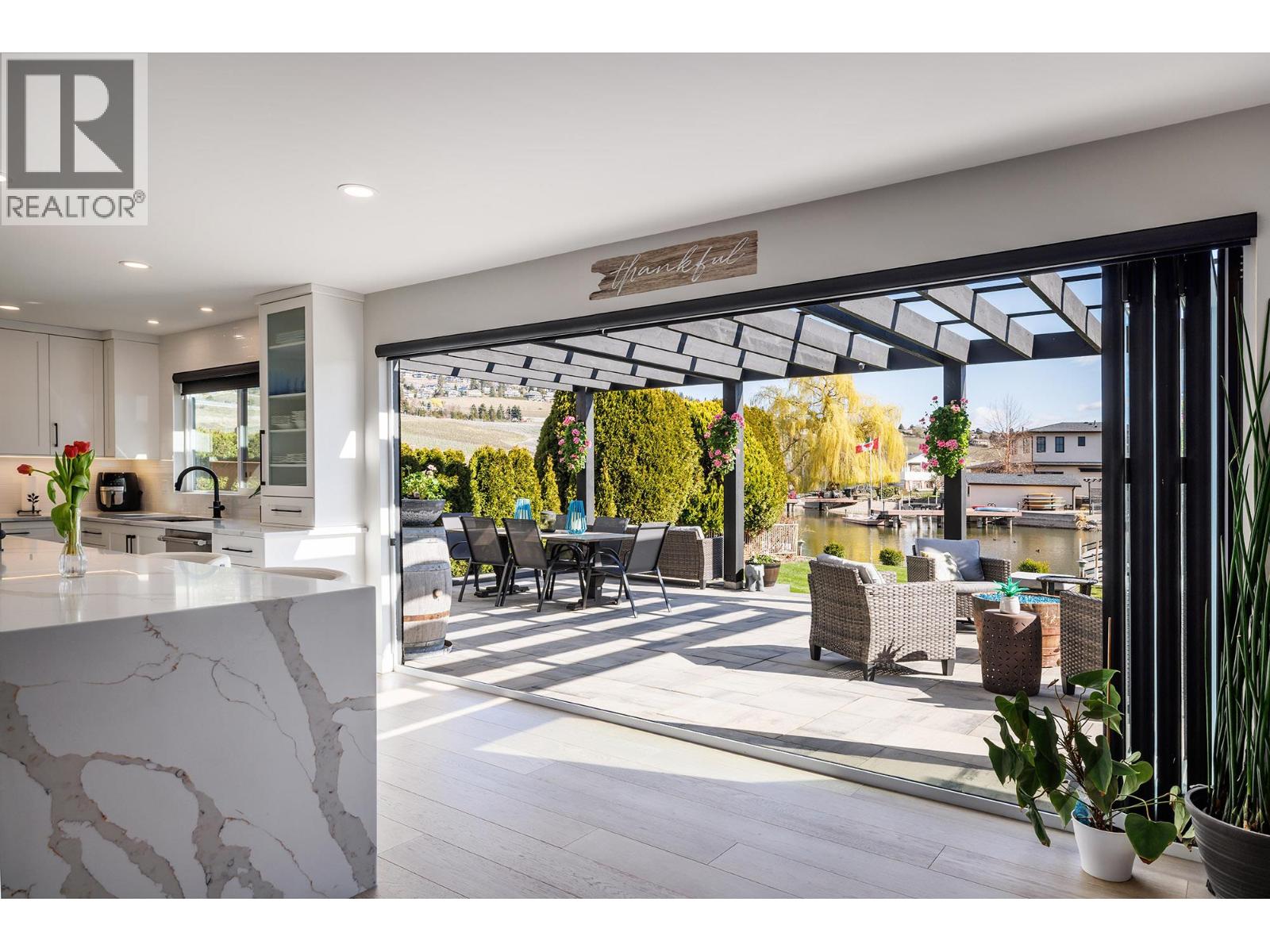  1404 Green Bay Road, West Kelowna