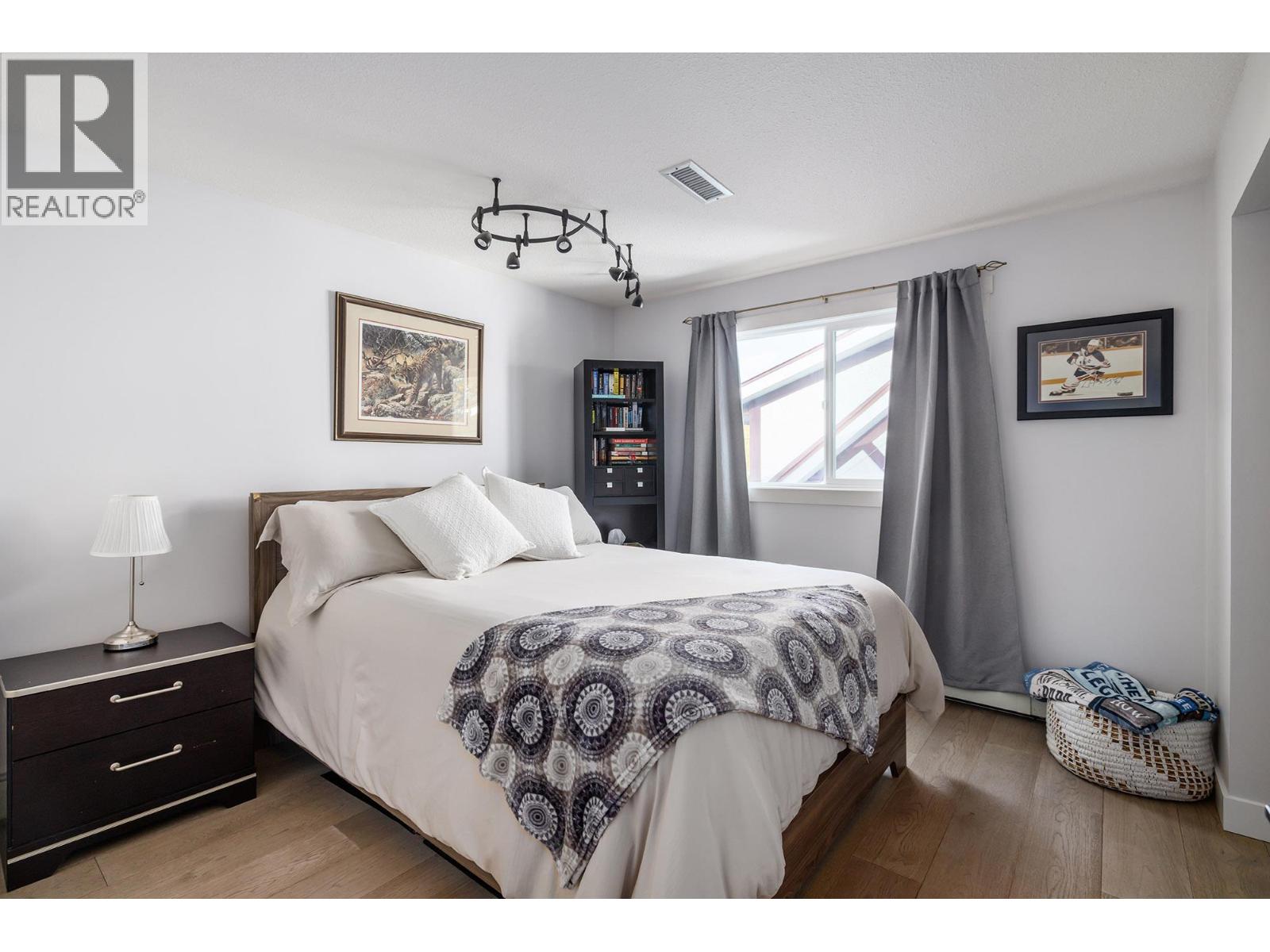  1404 Green Bay Road, West Kelowna