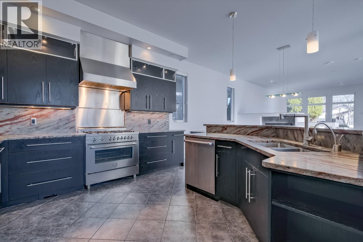 839 Manhattan Drive, Kelowna