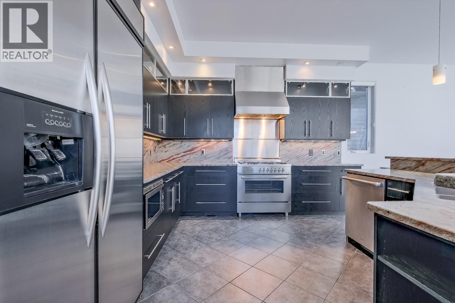 839 Manhattan Drive, Kelowna