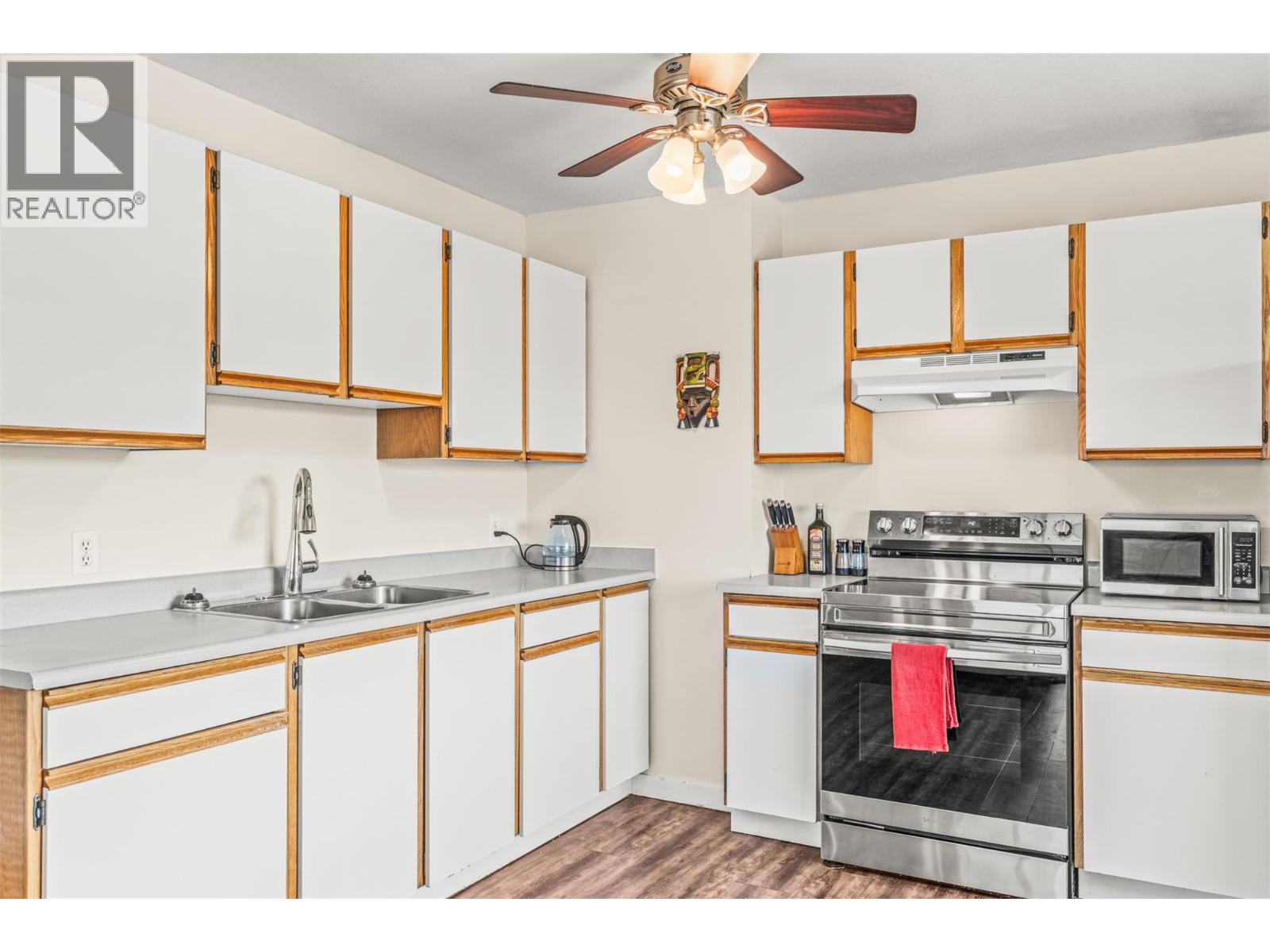 204 1041 Middleton Way, Vernon