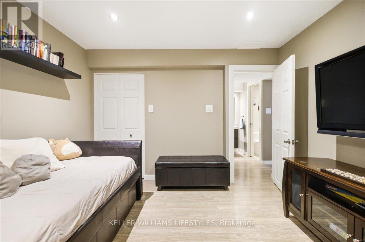 779 NORTH LEAKSDALE CIRCLE Property Photo