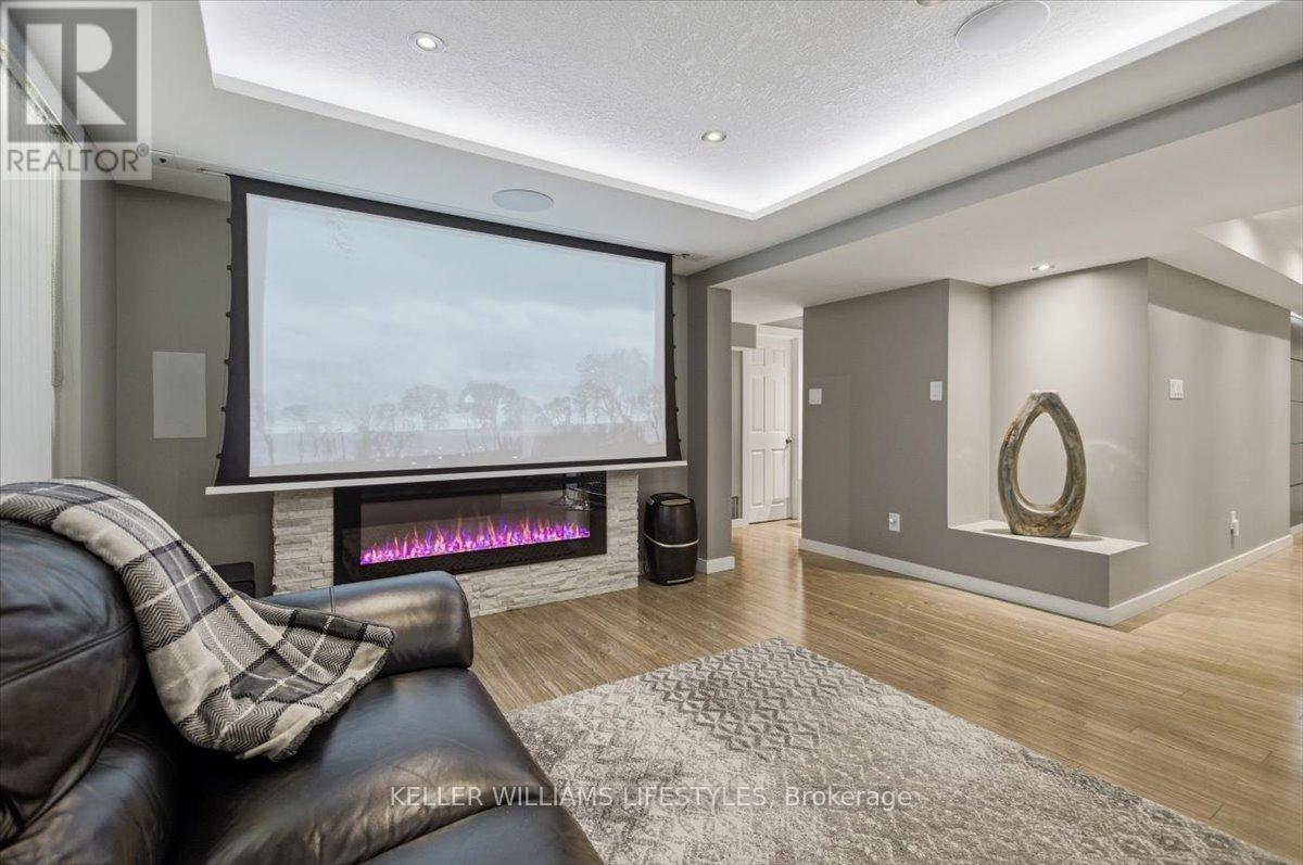 779 NORTH LEAKSDALE CIRCLE Property Photo