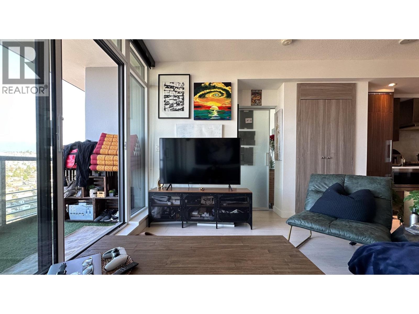 4009 4720 LOUGHEED HIGHWAY, Burnaby