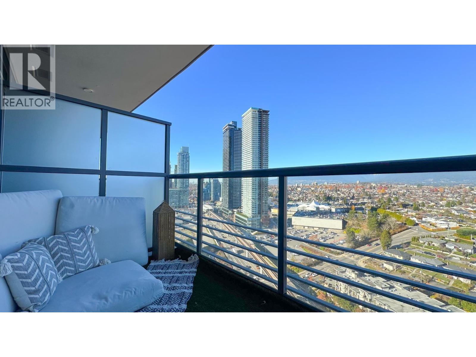 4009 4720 LOUGHEED HIGHWAY, Burnaby