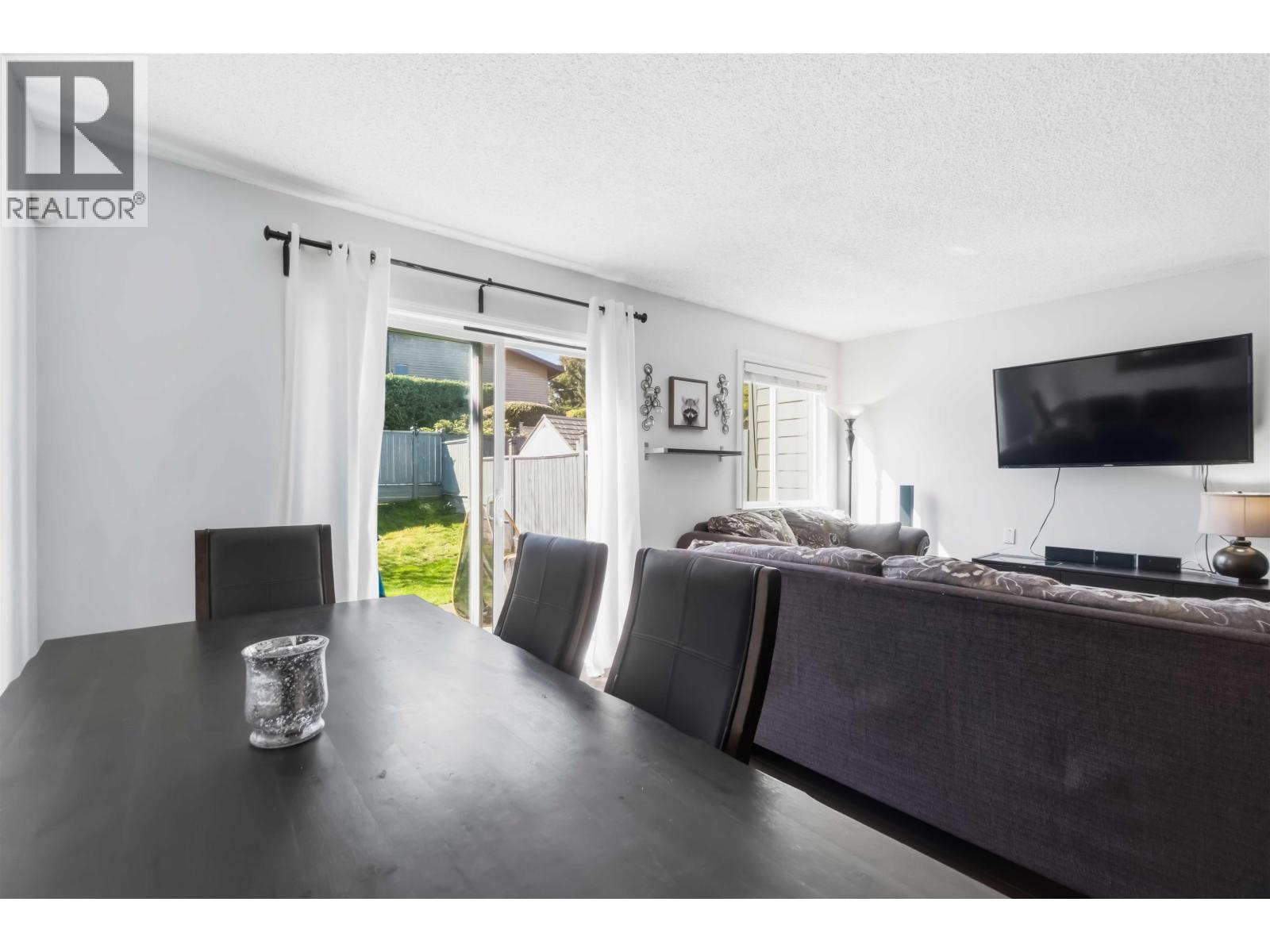 2713 ELLERSLIE AVENUE