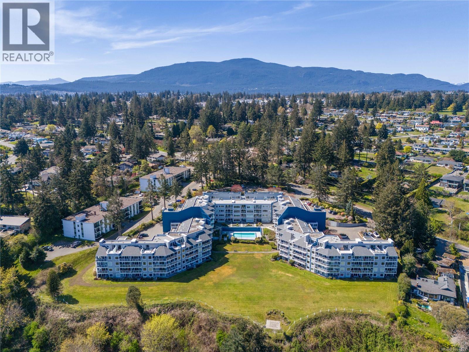 #418 2562 Departure Bay Rd - 1