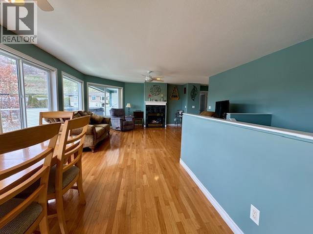 1366 JAYSON ROAD - 24