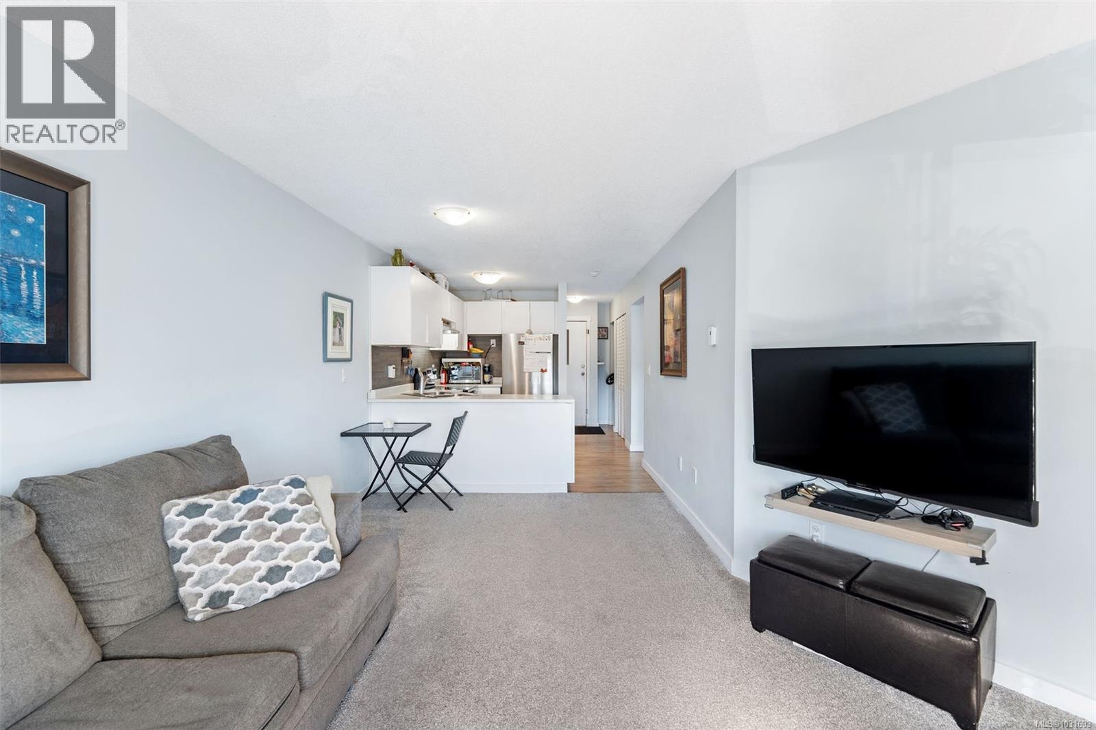 #323 3215 COWICHAN LAKE RD - 12