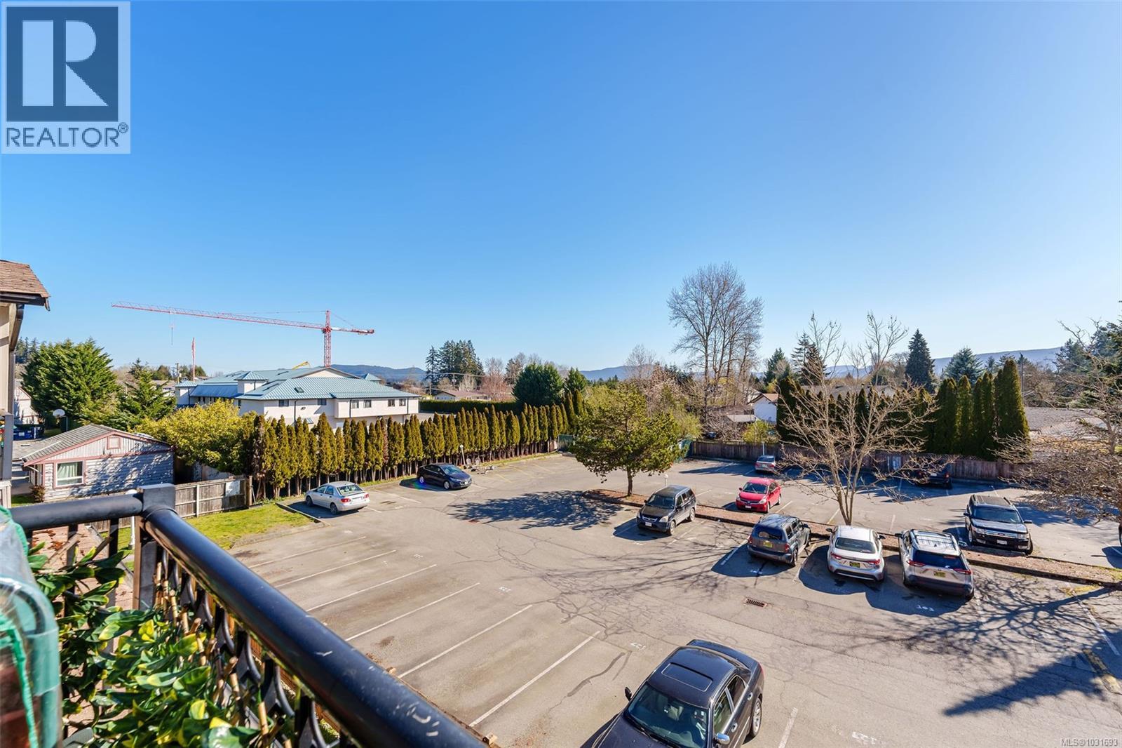 #323 3215 COWICHAN LAKE RD - 26