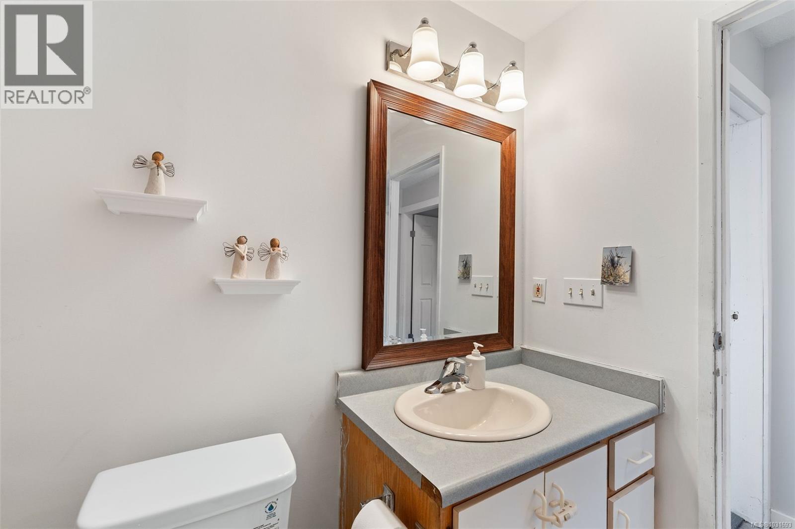 #323 3215 COWICHAN LAKE RD - 24