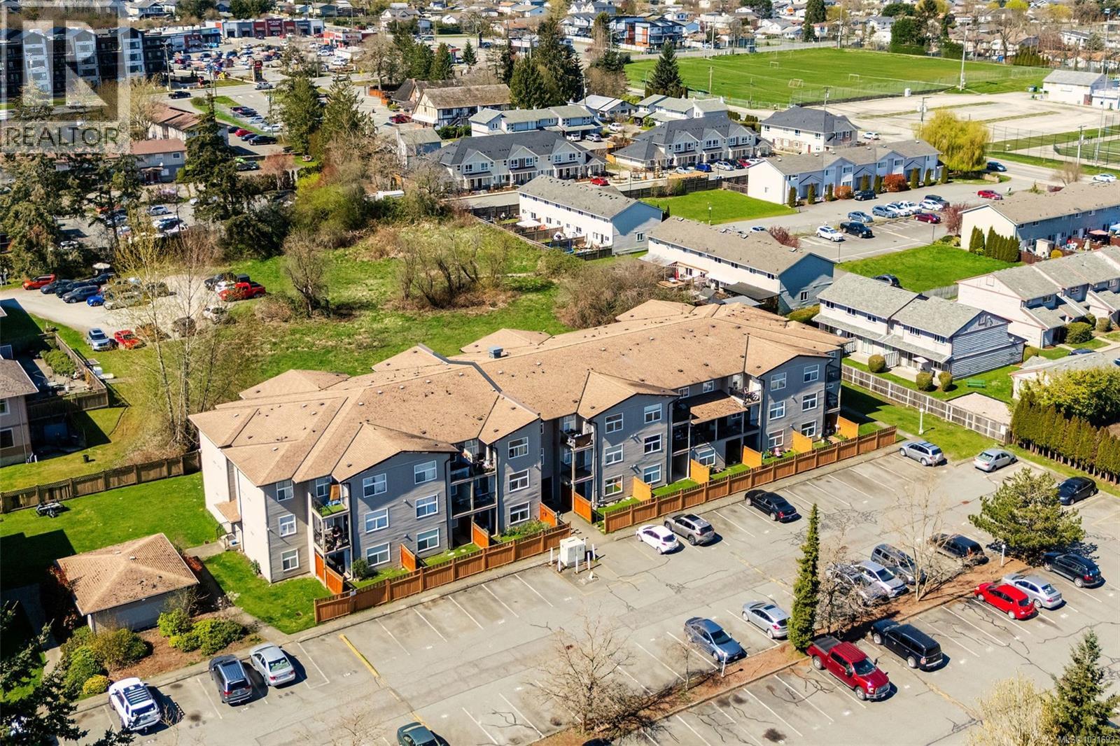 #323 3215 COWICHAN LAKE RD - 46