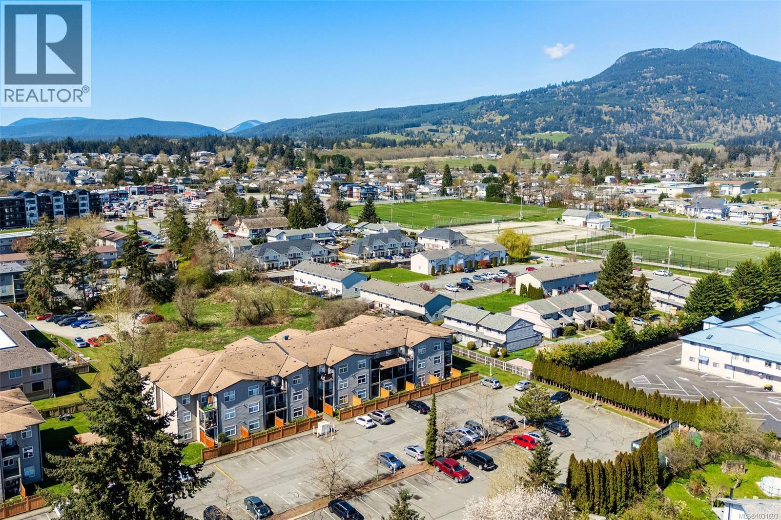 #323 3215 COWICHAN LAKE RD - 43