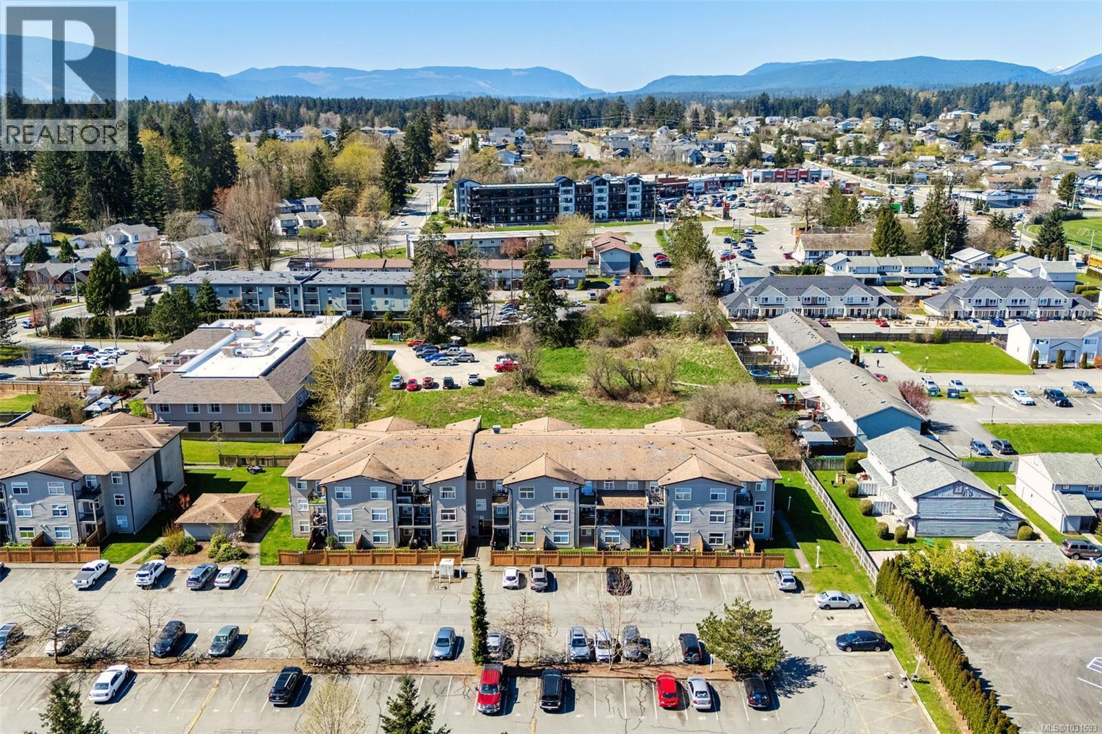 #323 3215 COWICHAN LAKE RD - 42