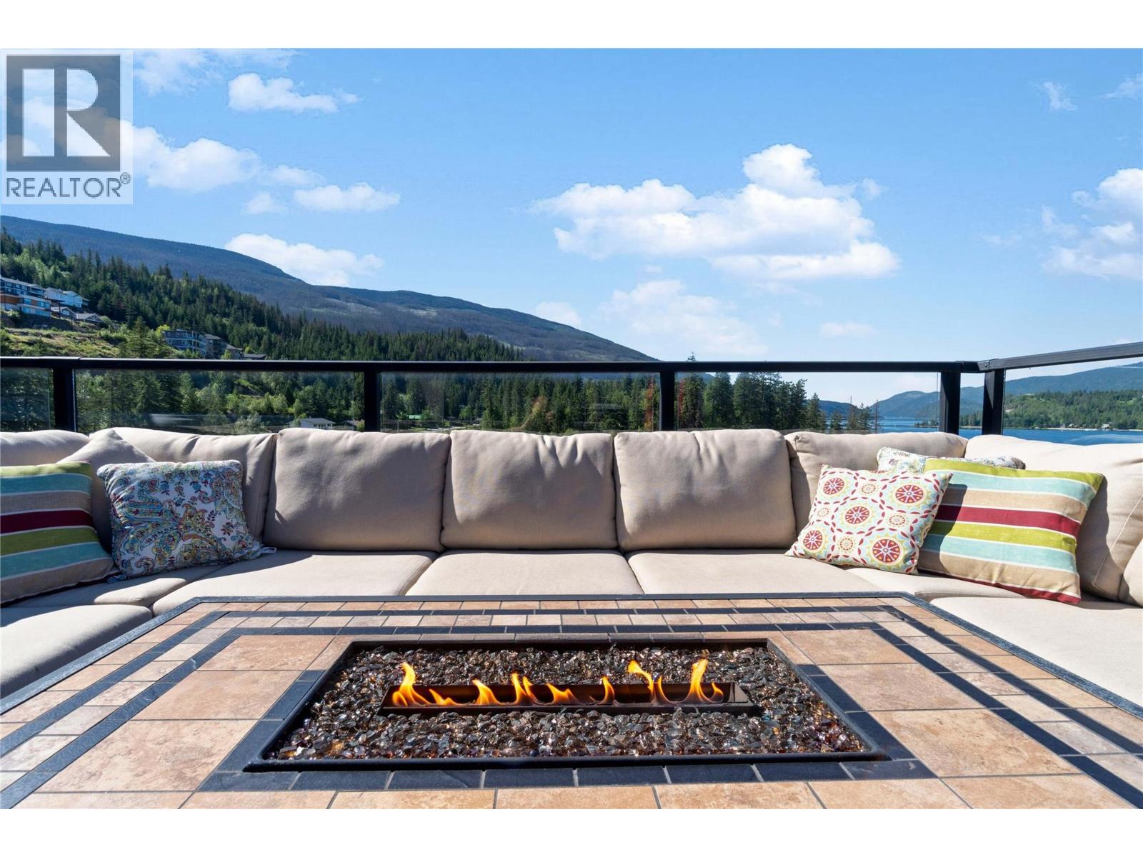 #703 326 MARA LAKE LANE - 60