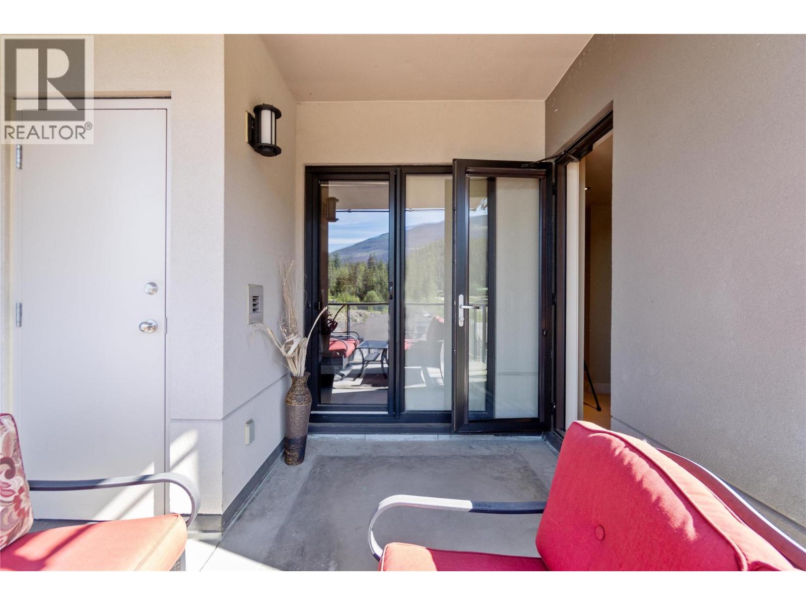 #703 326 MARA LAKE LANE - 49