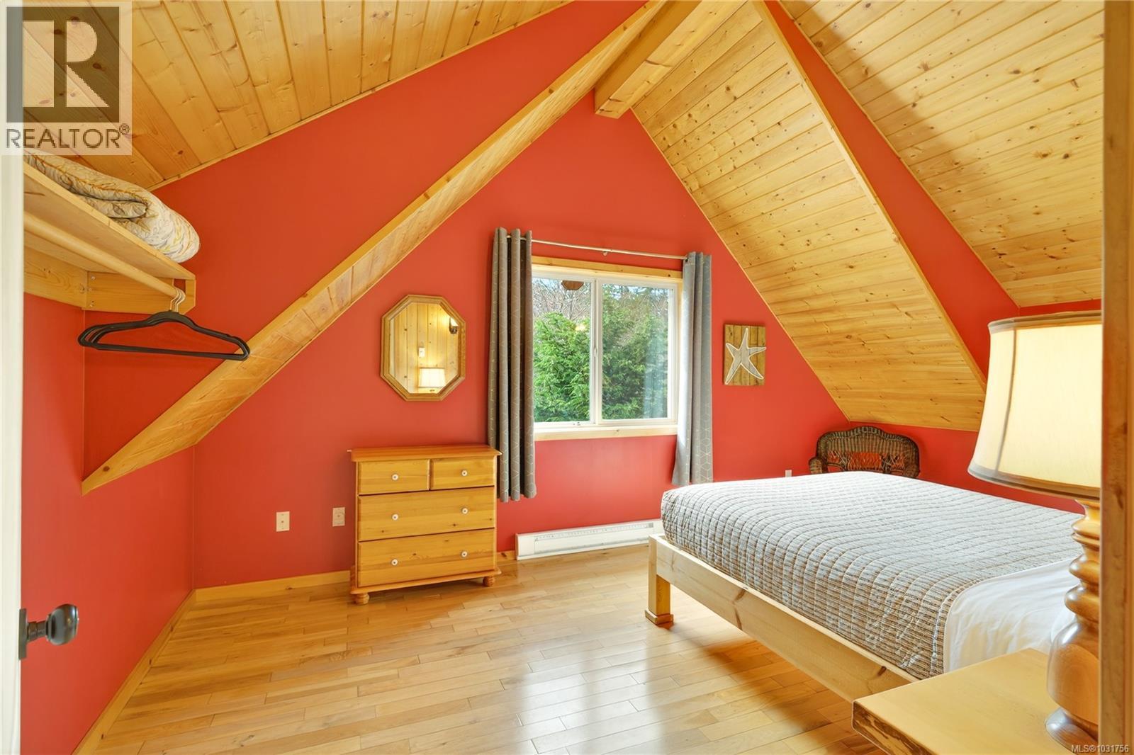 258&266 Boardwalk Blvd, Ucluelet