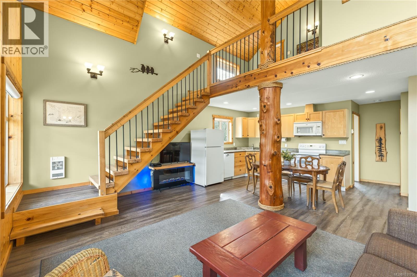 258&266 Boardwalk Blvd, Ucluelet