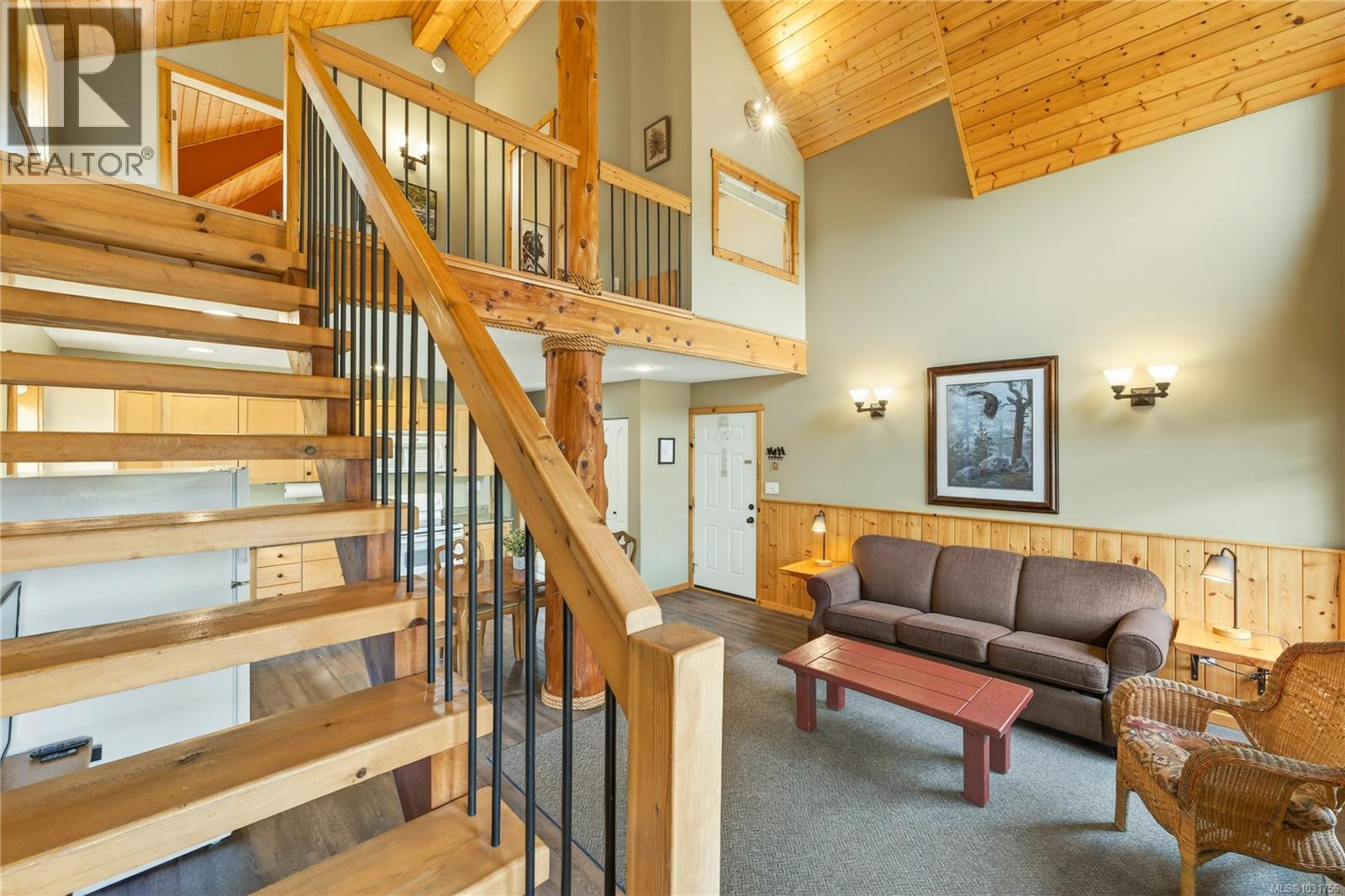 258&266 Boardwalk Blvd, Ucluelet