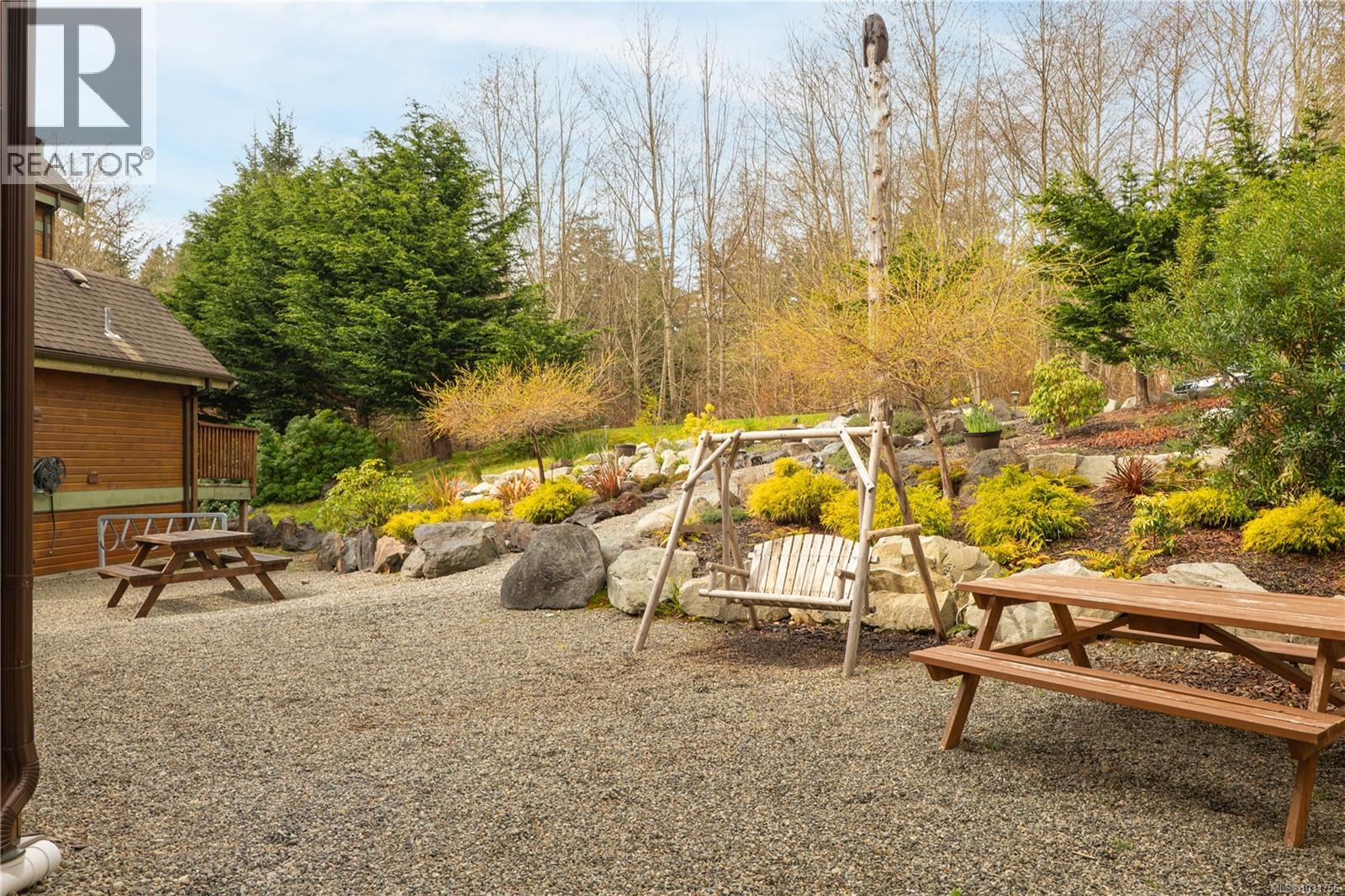 258&266 Boardwalk Blvd, Ucluelet
