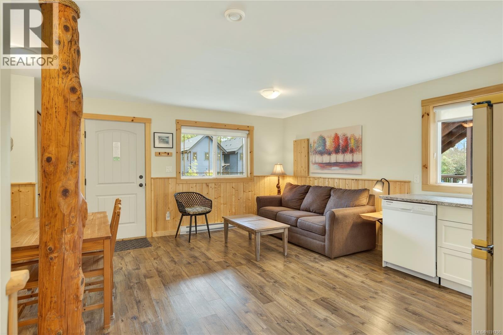 258&266 Boardwalk Blvd, Ucluelet