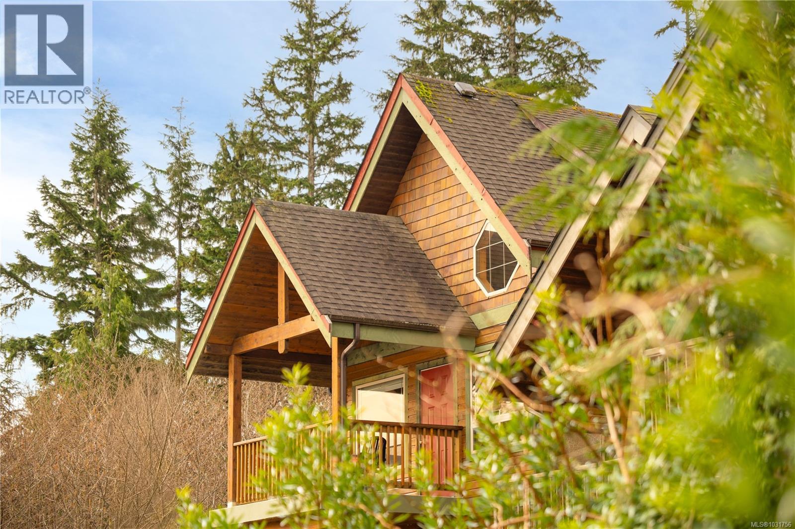 258&266 Boardwalk Blvd, Ucluelet