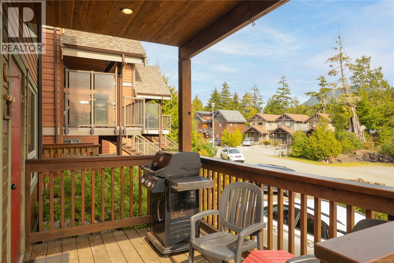 258&266 Boardwalk Blvd, Ucluelet