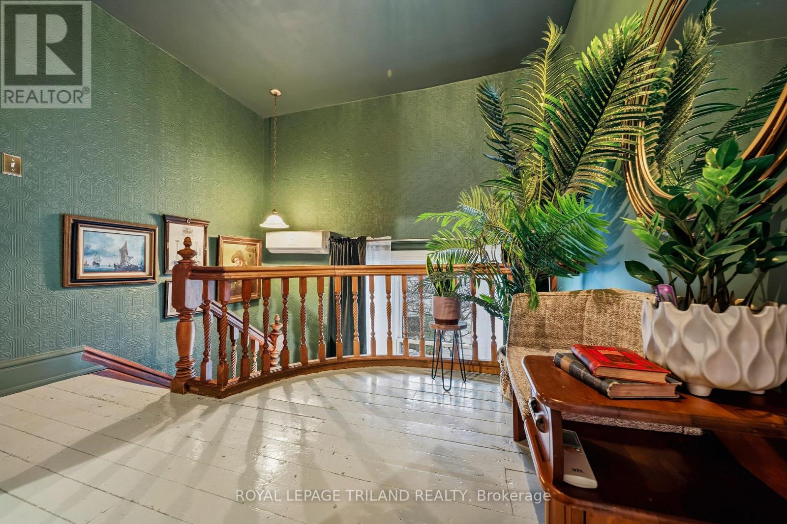 34 GLADSTONE AVENUE - 17