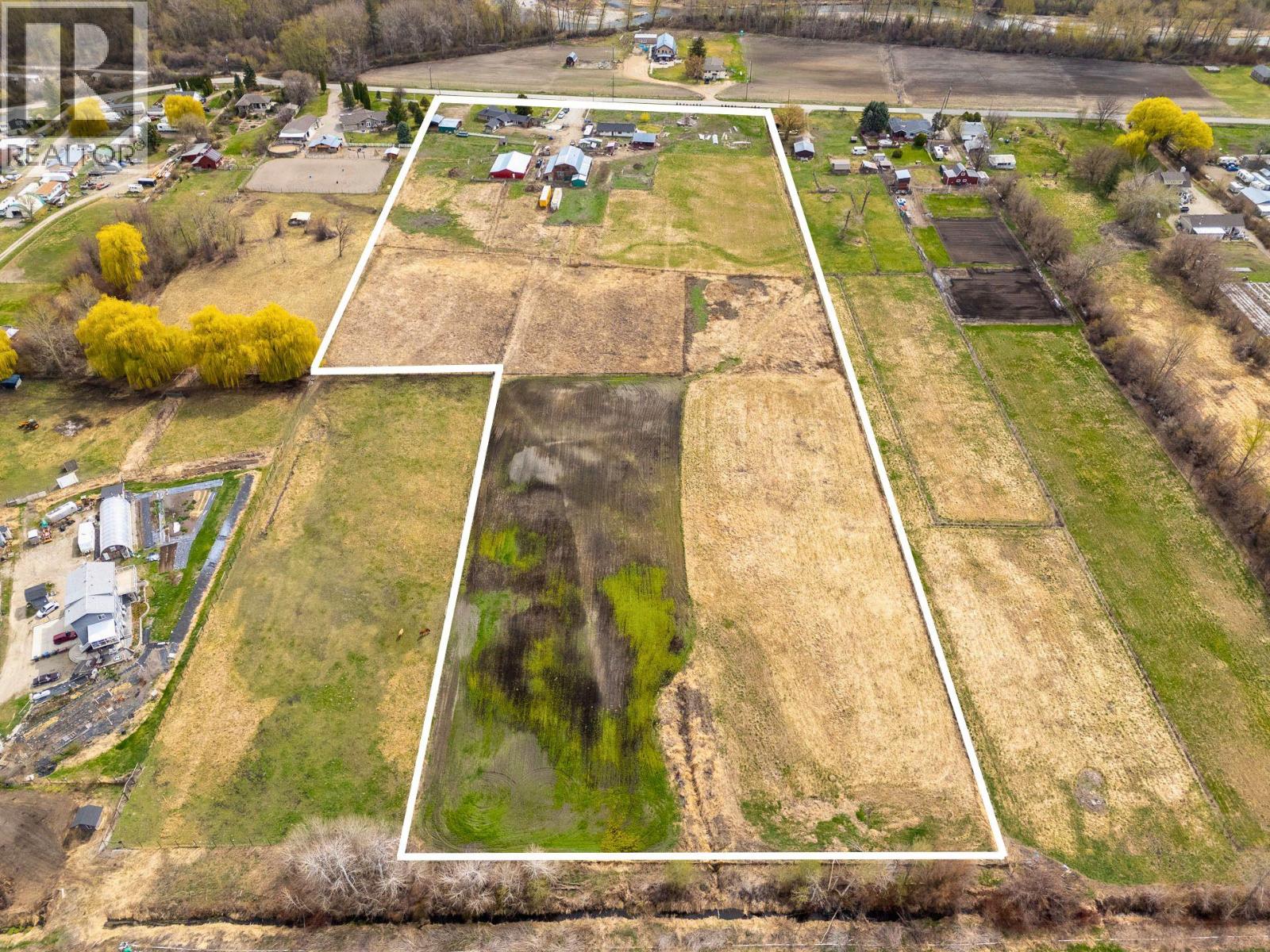 8134 River Road, Oliver