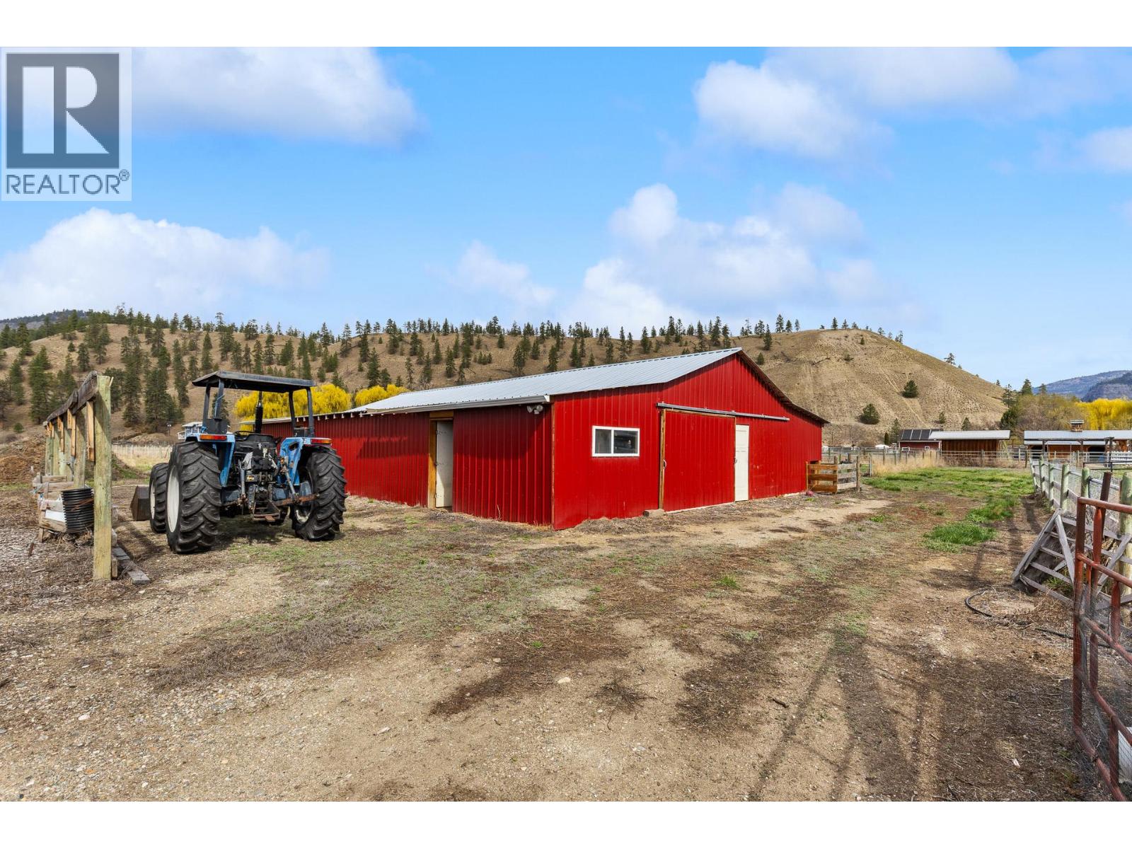 8134 River Road, Oliver