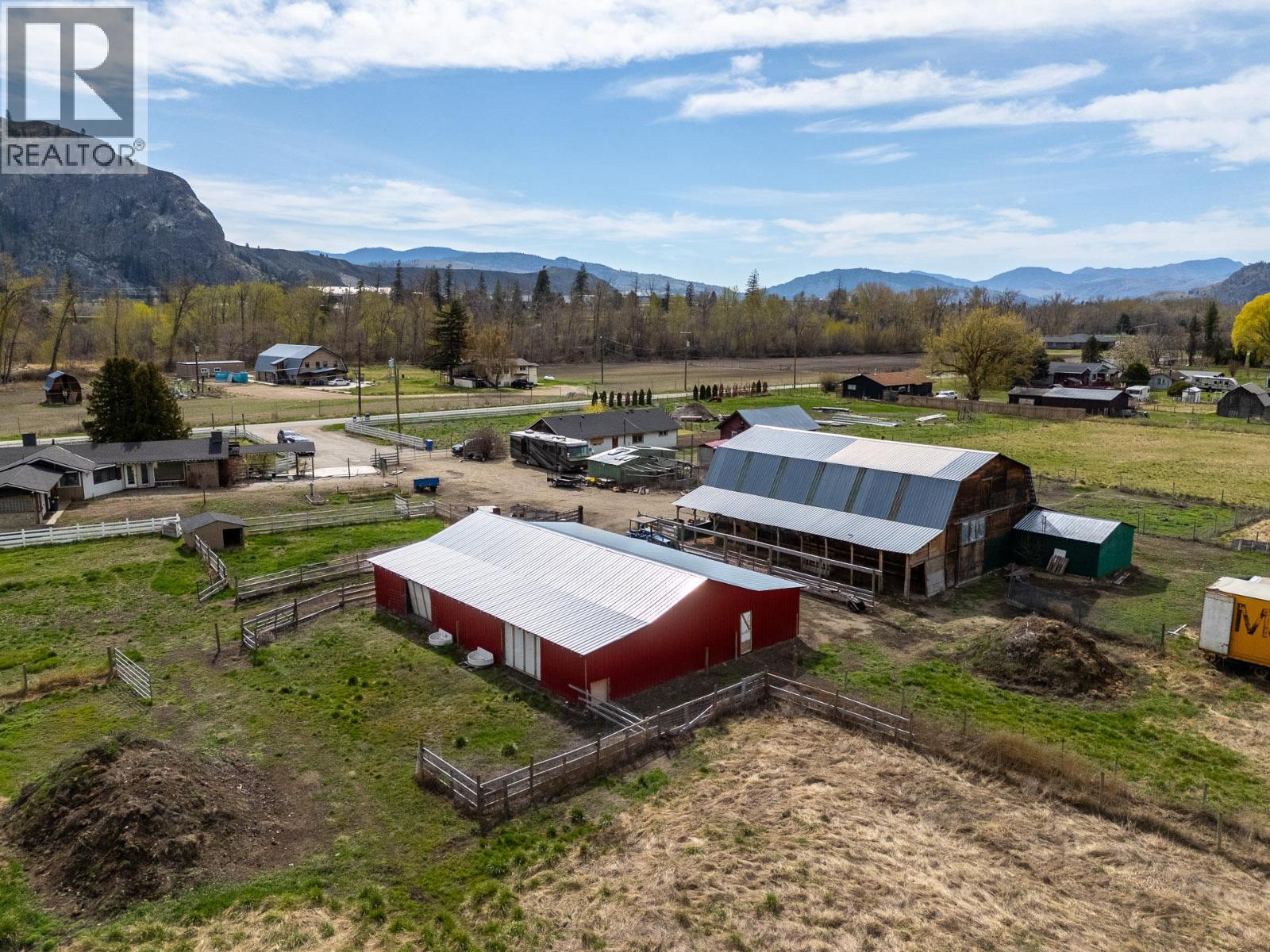 8134 River Road, Oliver