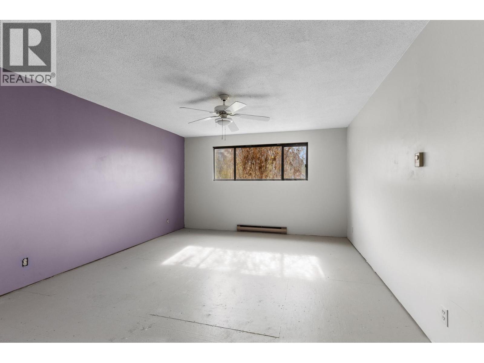 8134 River Road, Oliver