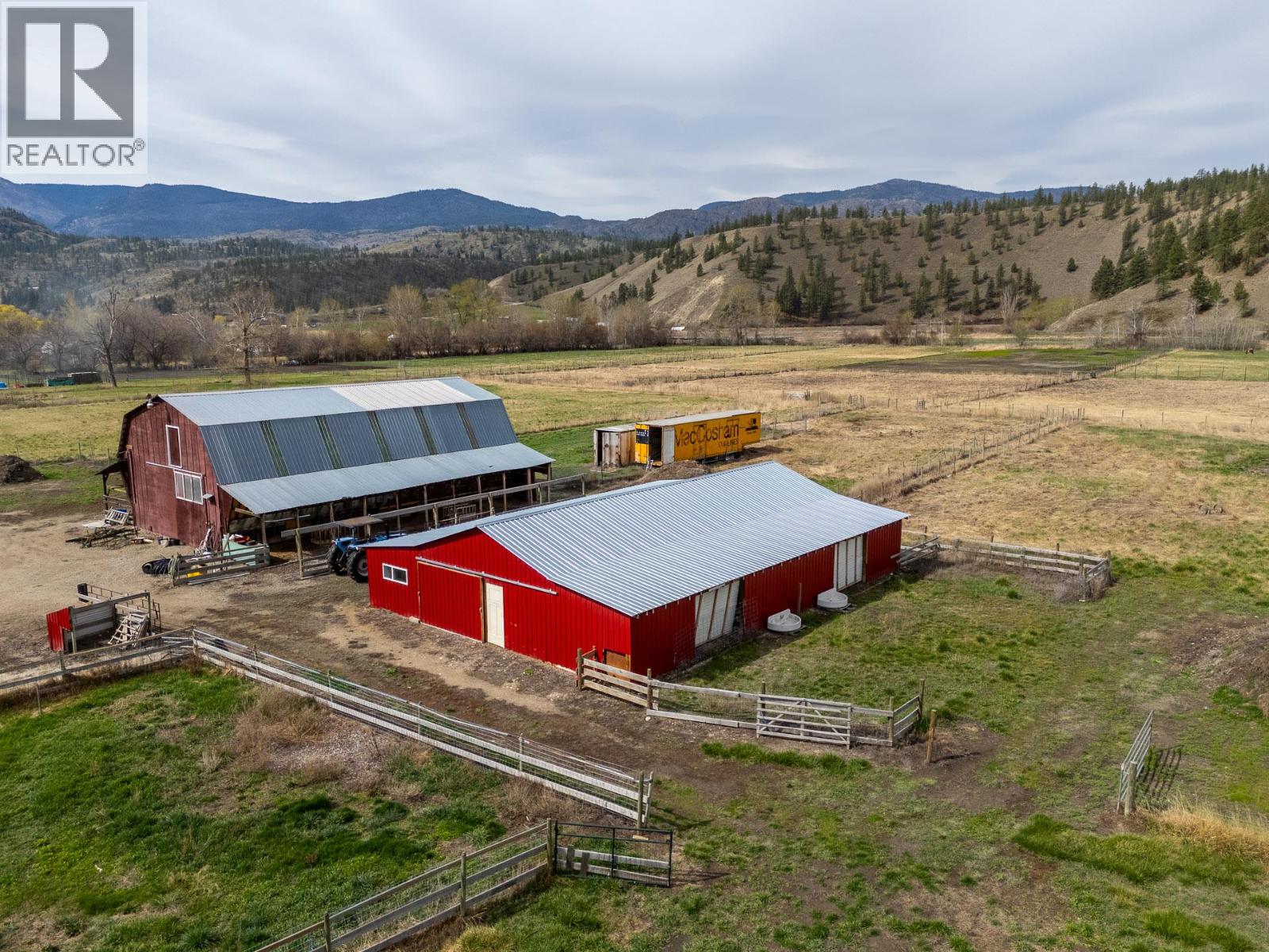 8134 River Road, Oliver