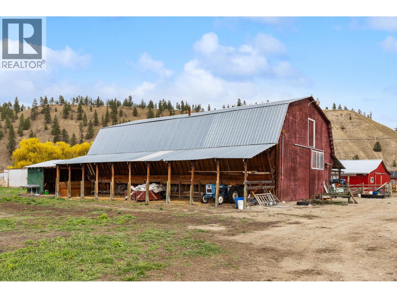 8134 River Road, Oliver