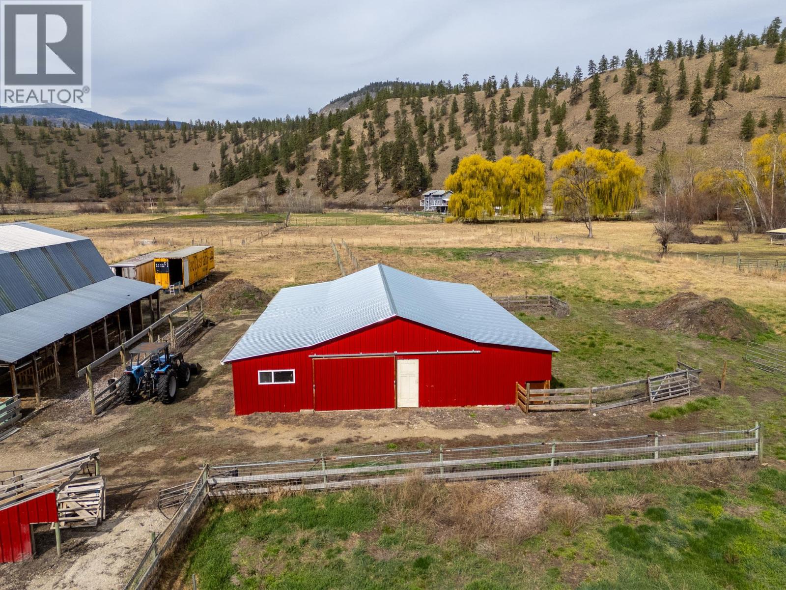 8134 River Road, Oliver