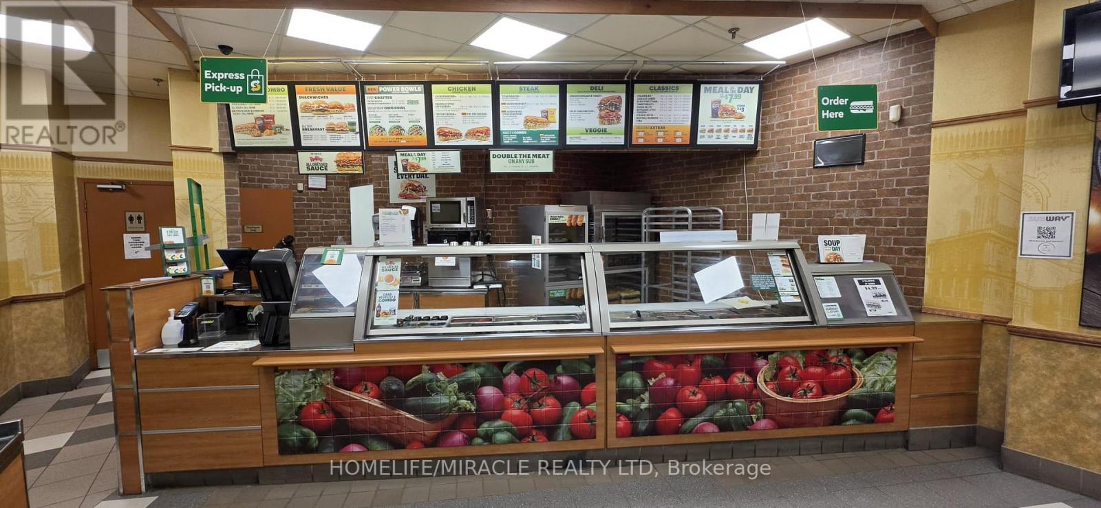 #1-B - 132 FRONT STREET E