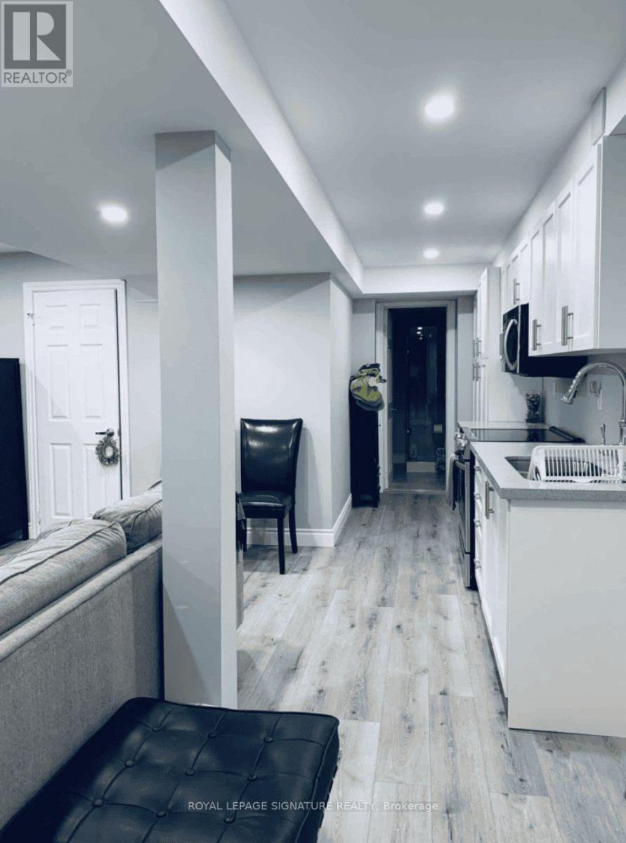 25 MADRONNA GARDENS - 37